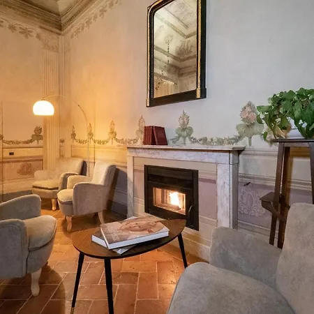 Delcorto Suites Hotel 4*