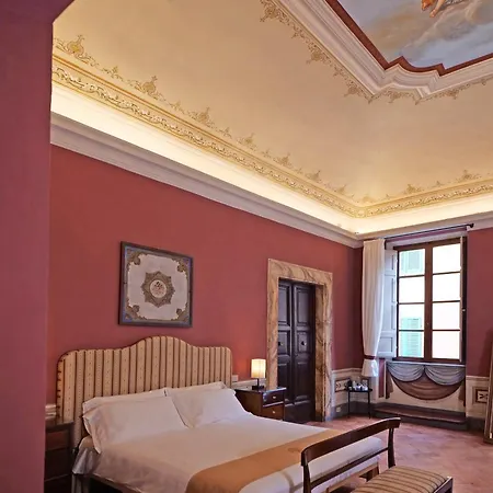 Delcorto Suites 4* Montepulciano