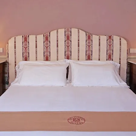 Delcorto Suites Hotel 4*